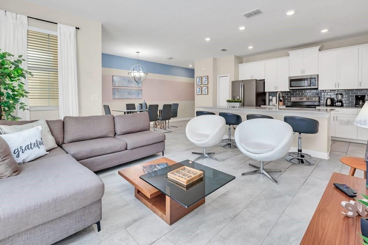1565 PLUNKER Drive – photo 3