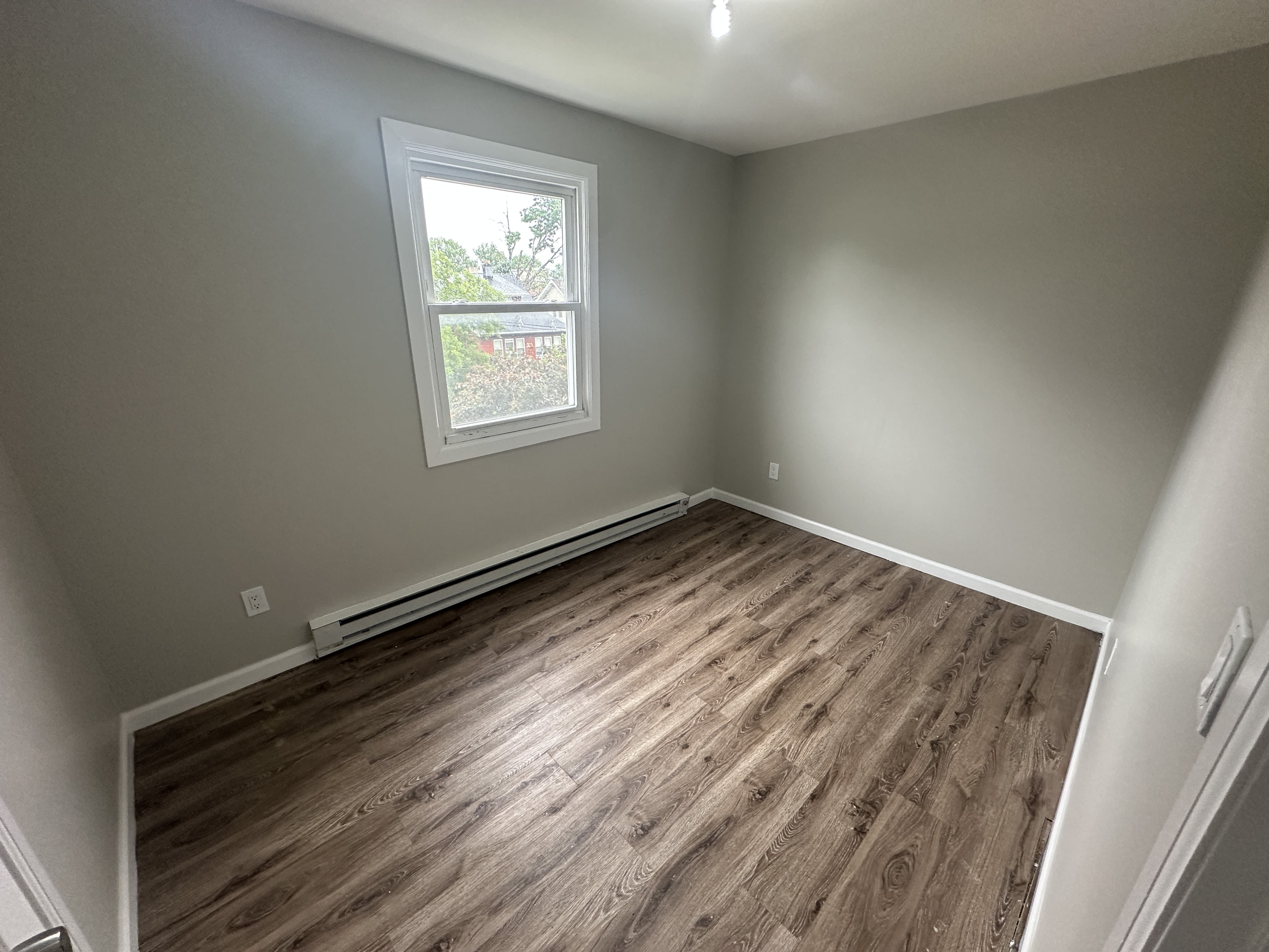 218 Hansbury Ave – photo 3