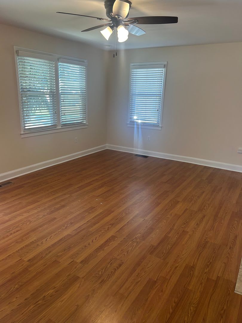Simpsonville 3Bd 1Ba 1392 Sf – photo 3