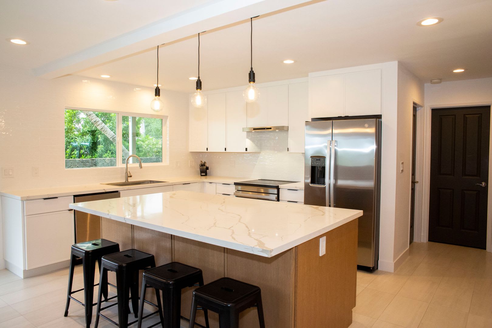 Beautifully Appointed Fully Furnished 4 Bedroom 3 Bathroom Kuau Bayview House W Ocean Views – photo 5