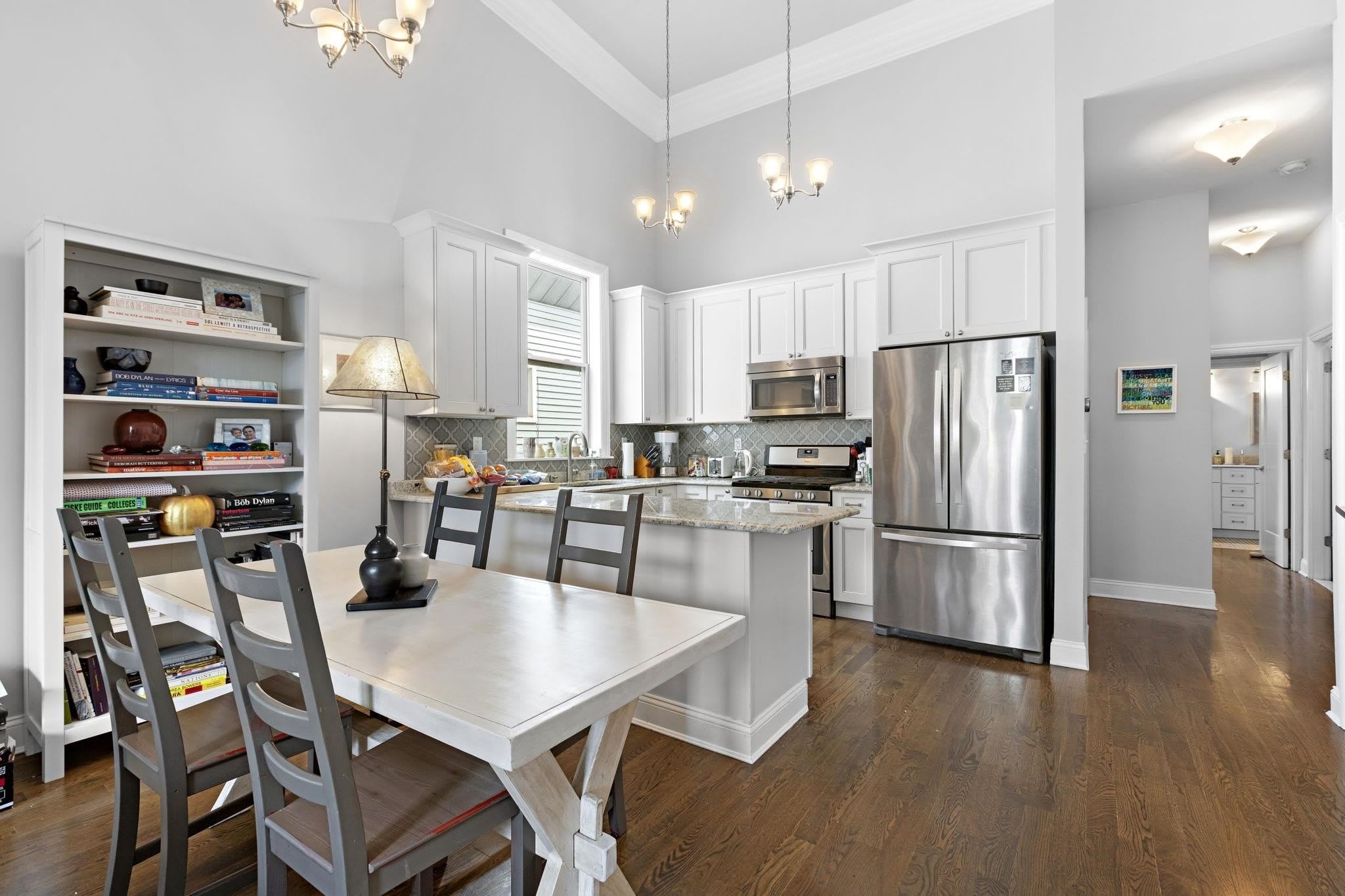 61 RESERVOIR AVE – photo 4
