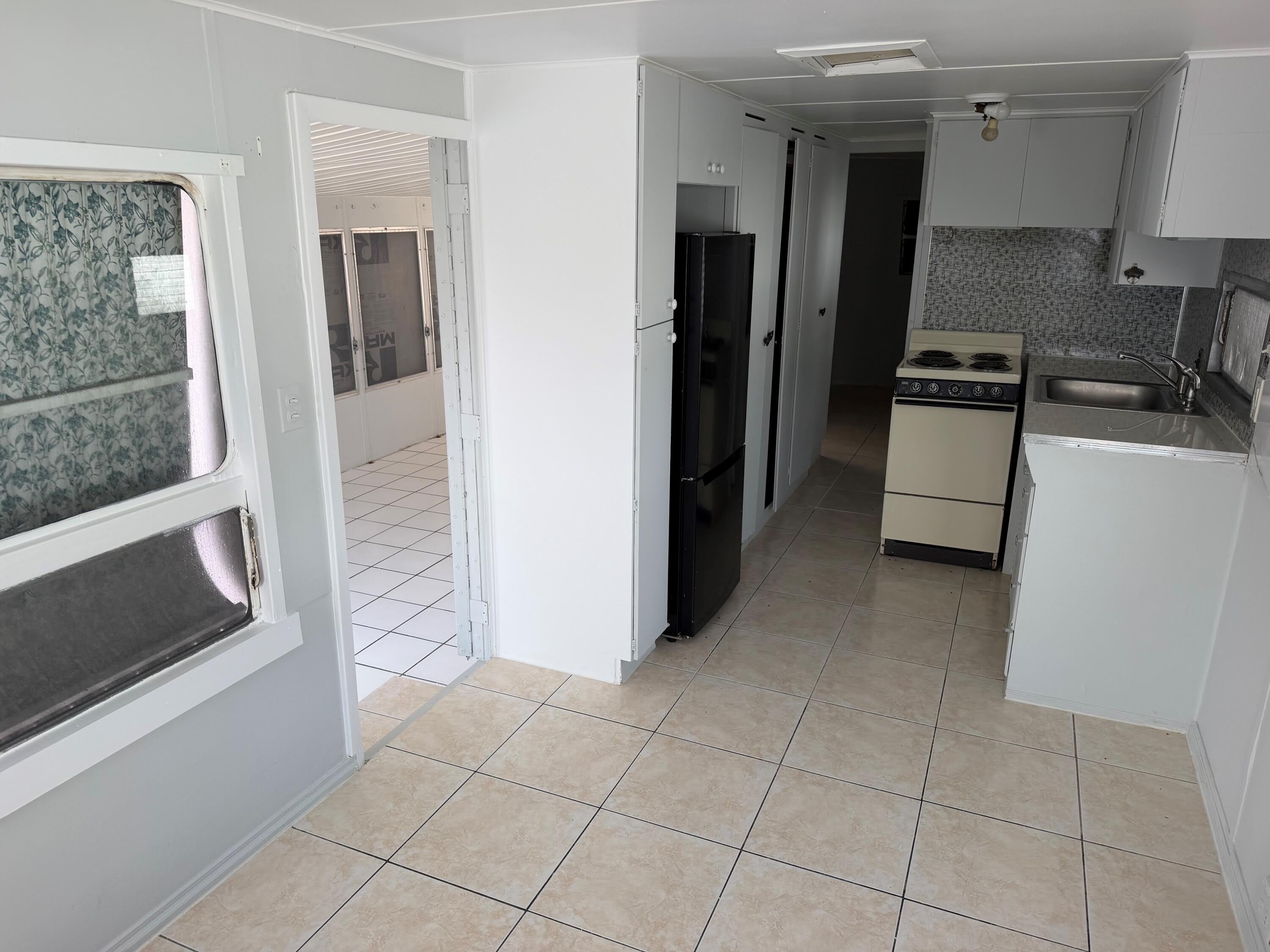 821 SW 1ST Court – photo 5
