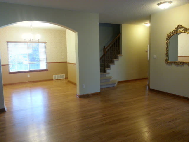 Gorgeous Home For Rent in Briargate – photo 3