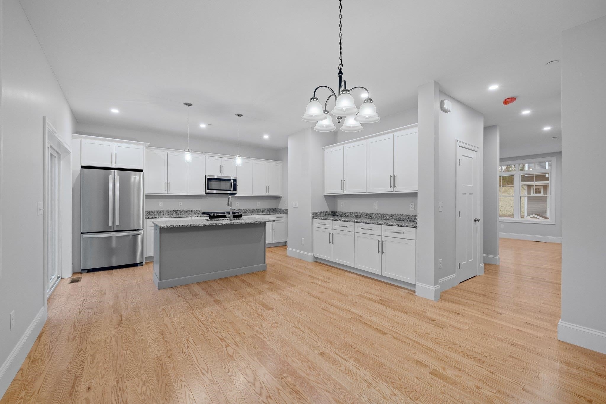 945 Londonderry Turnpike – photo 4