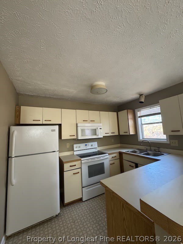 6801 Willowbrook Drive – photo 2