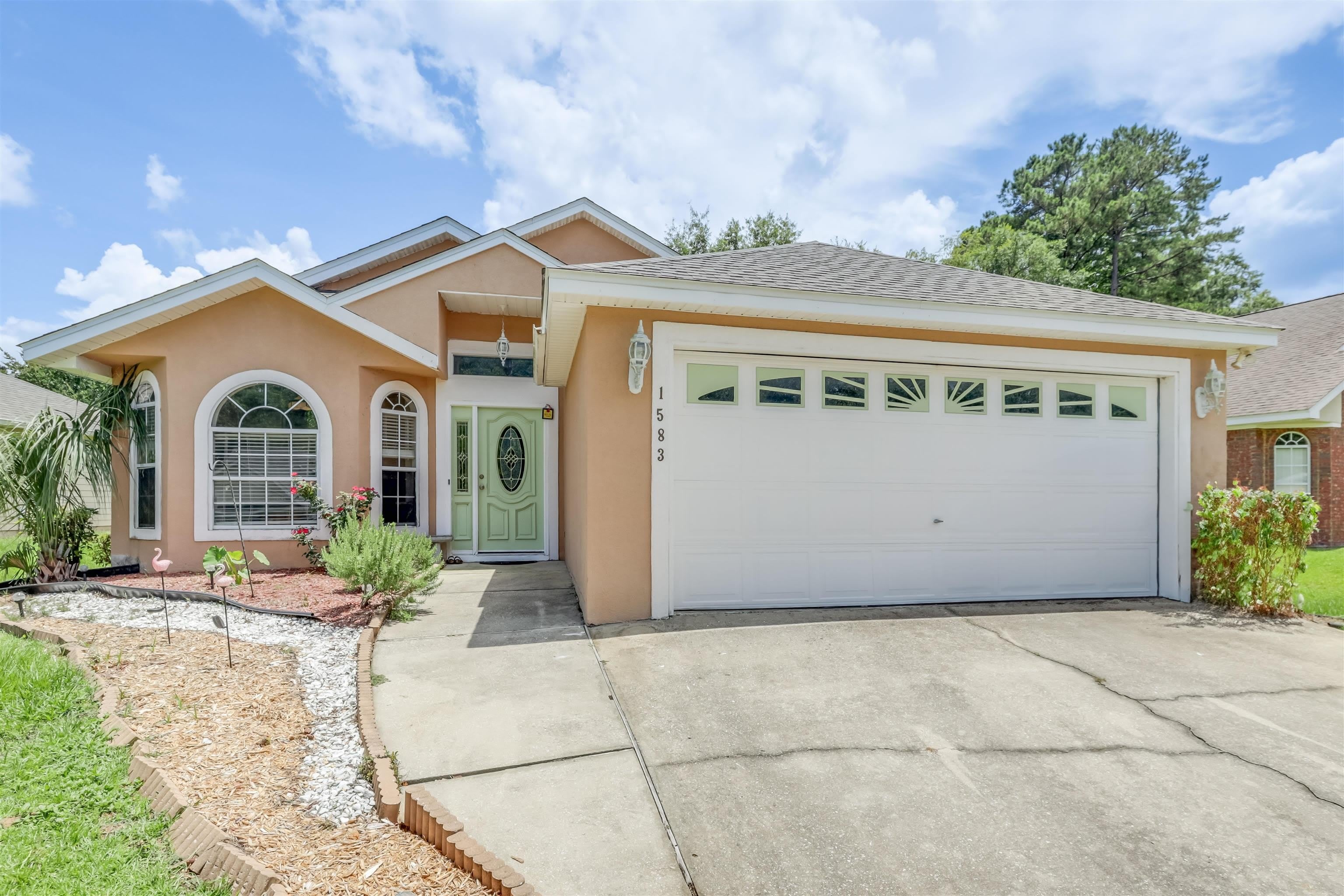 1583 Applewood Way – photo 1
