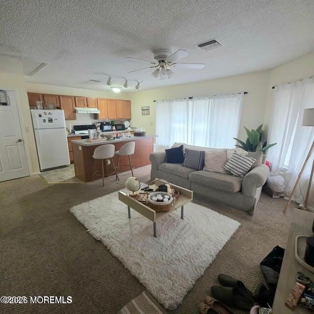290 N Main Street – photo 2