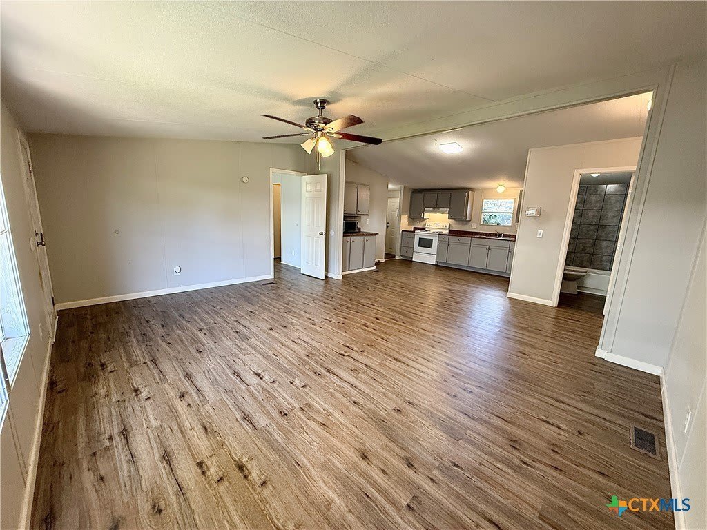319 E Zipp Road – photo 2