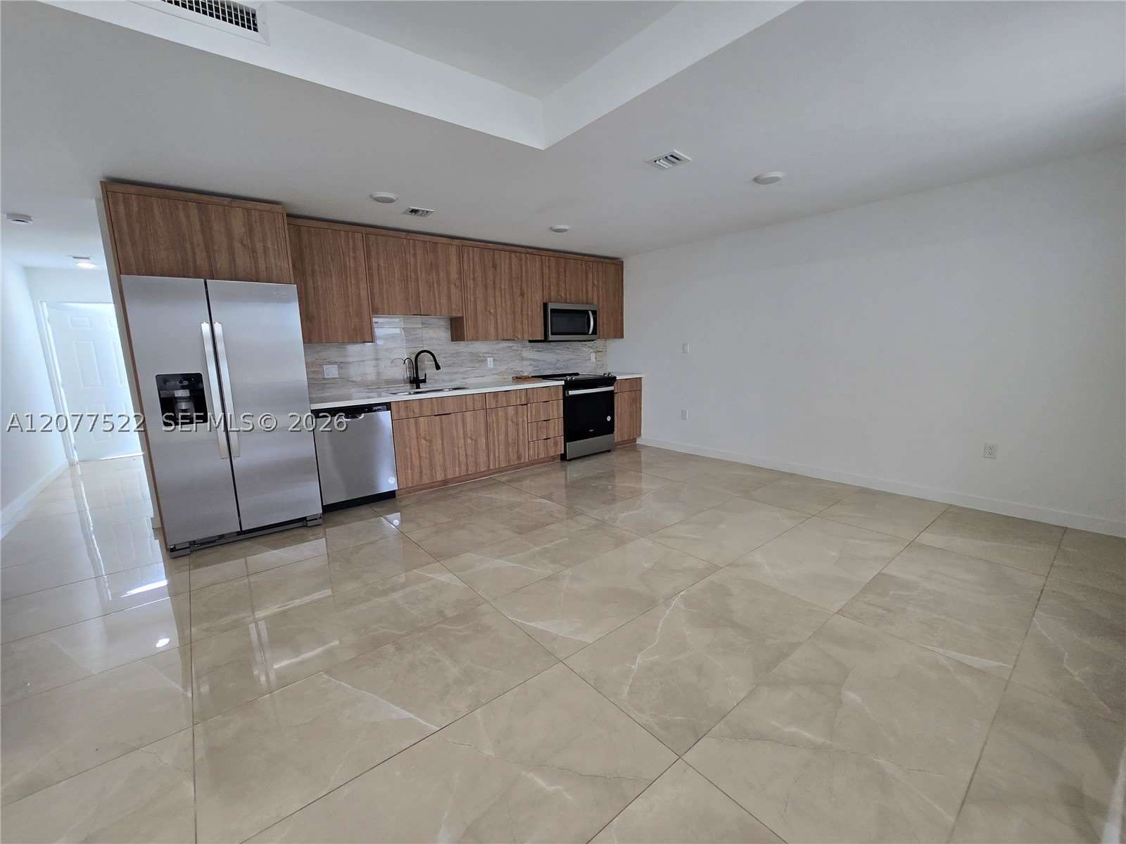 26151 SW 147th Ave – photo 2
