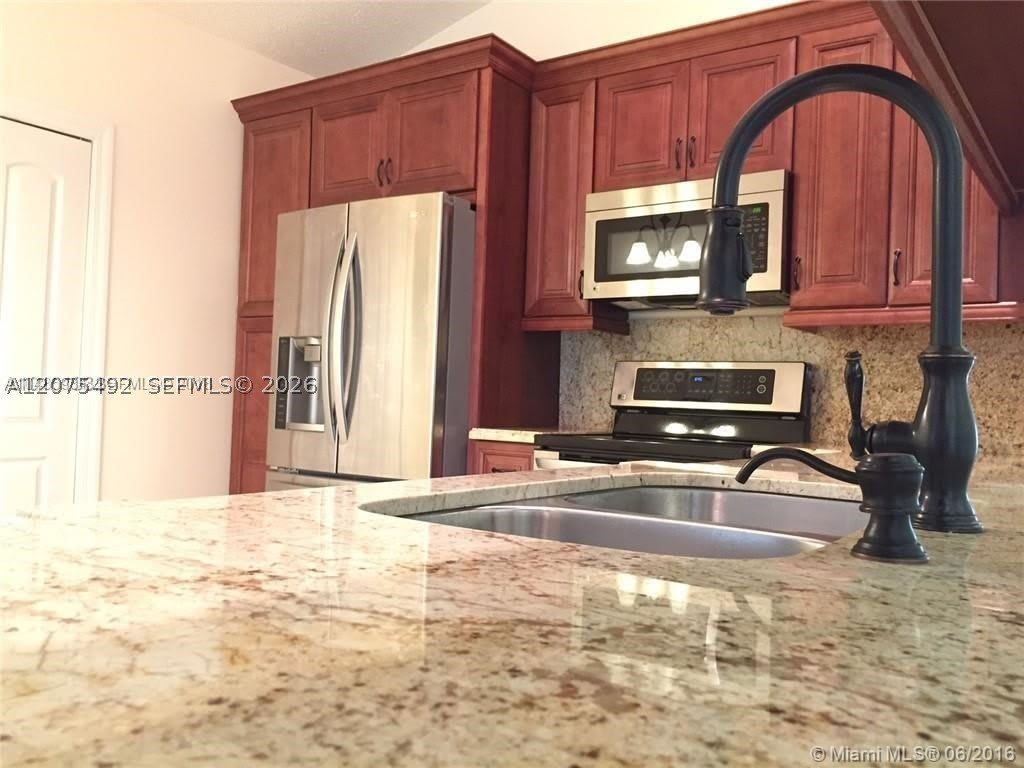 5201 Sw 31St Ave – photo 2