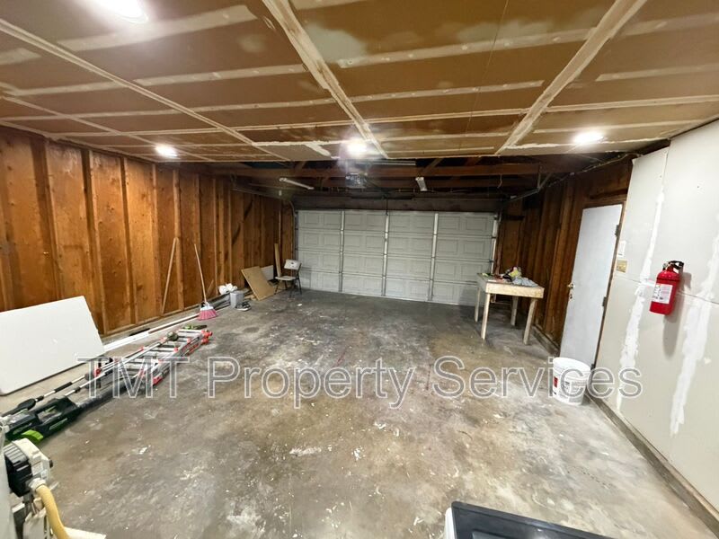 8583 Fairlawn Ct. – photo 4