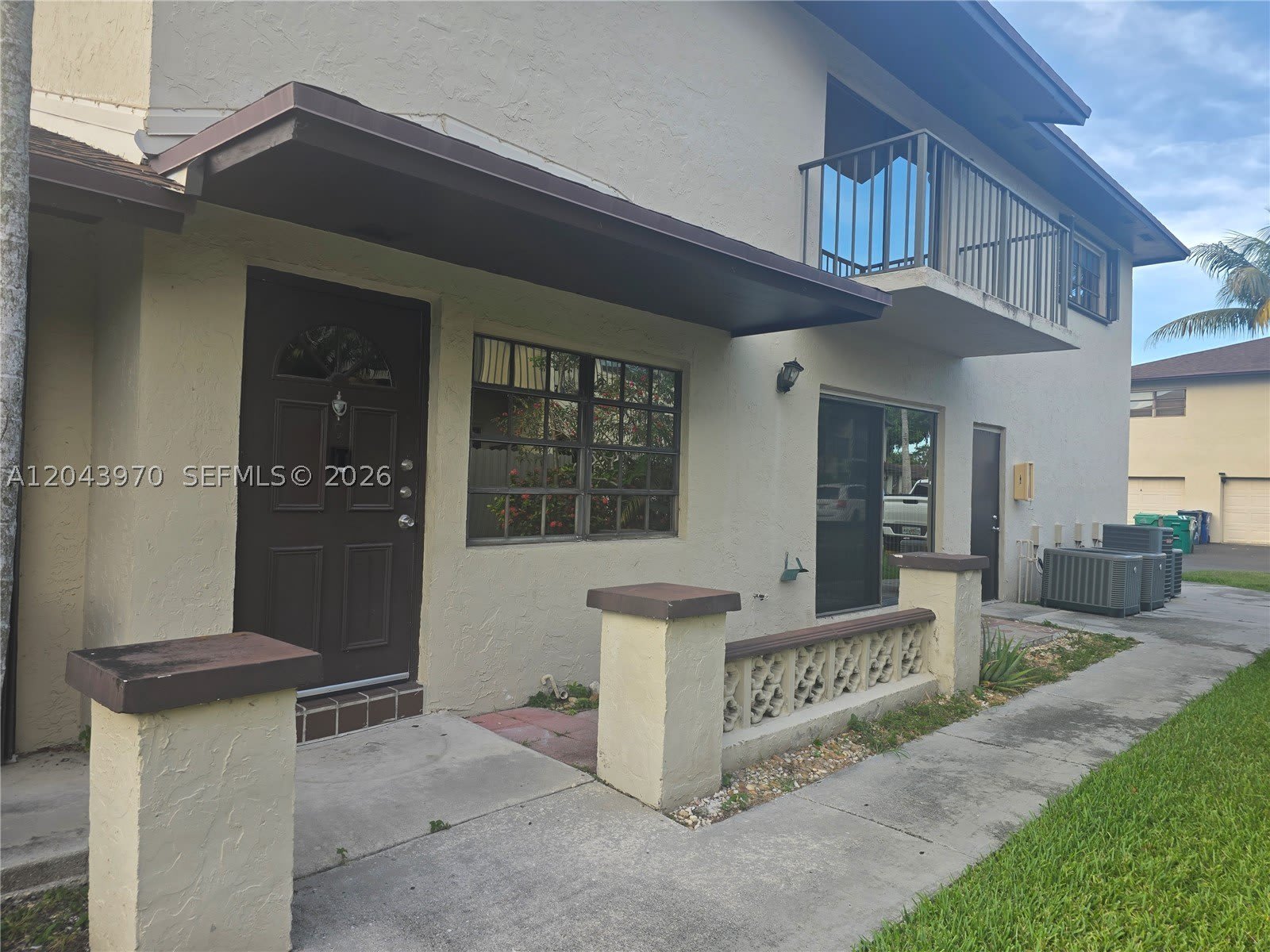 4586 SW 139th Ct – photo 2