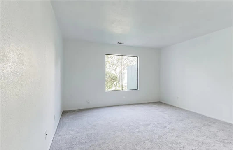 20545 S Vermont Ave – photo 5