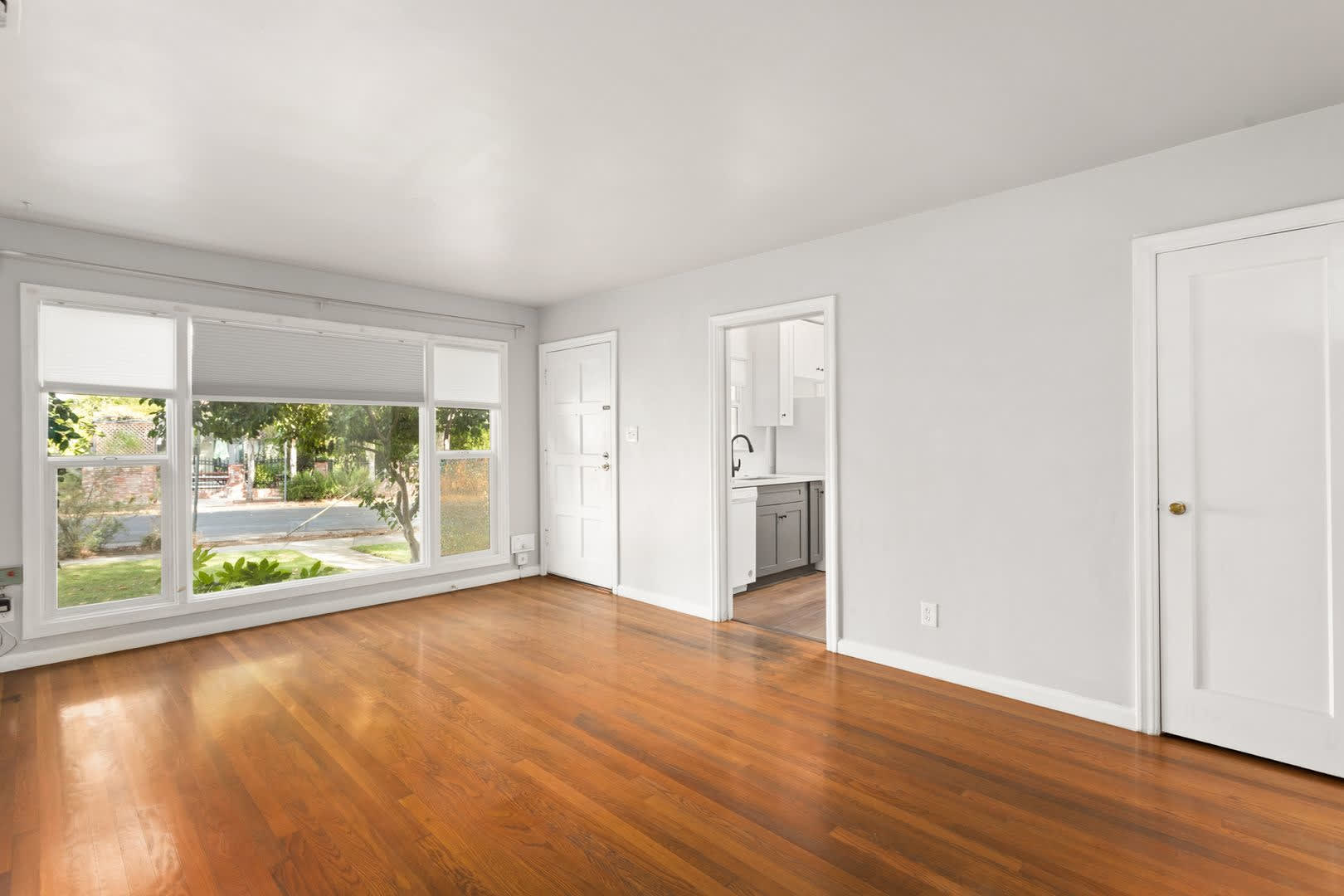 Heart Of Sacramento Duplex For Rent – photo 5