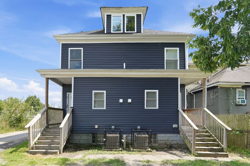 31 Dana Ave – photo 2