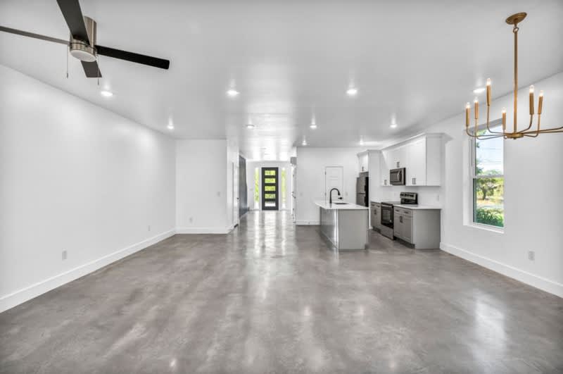 1008 East Marble Street – photo 3