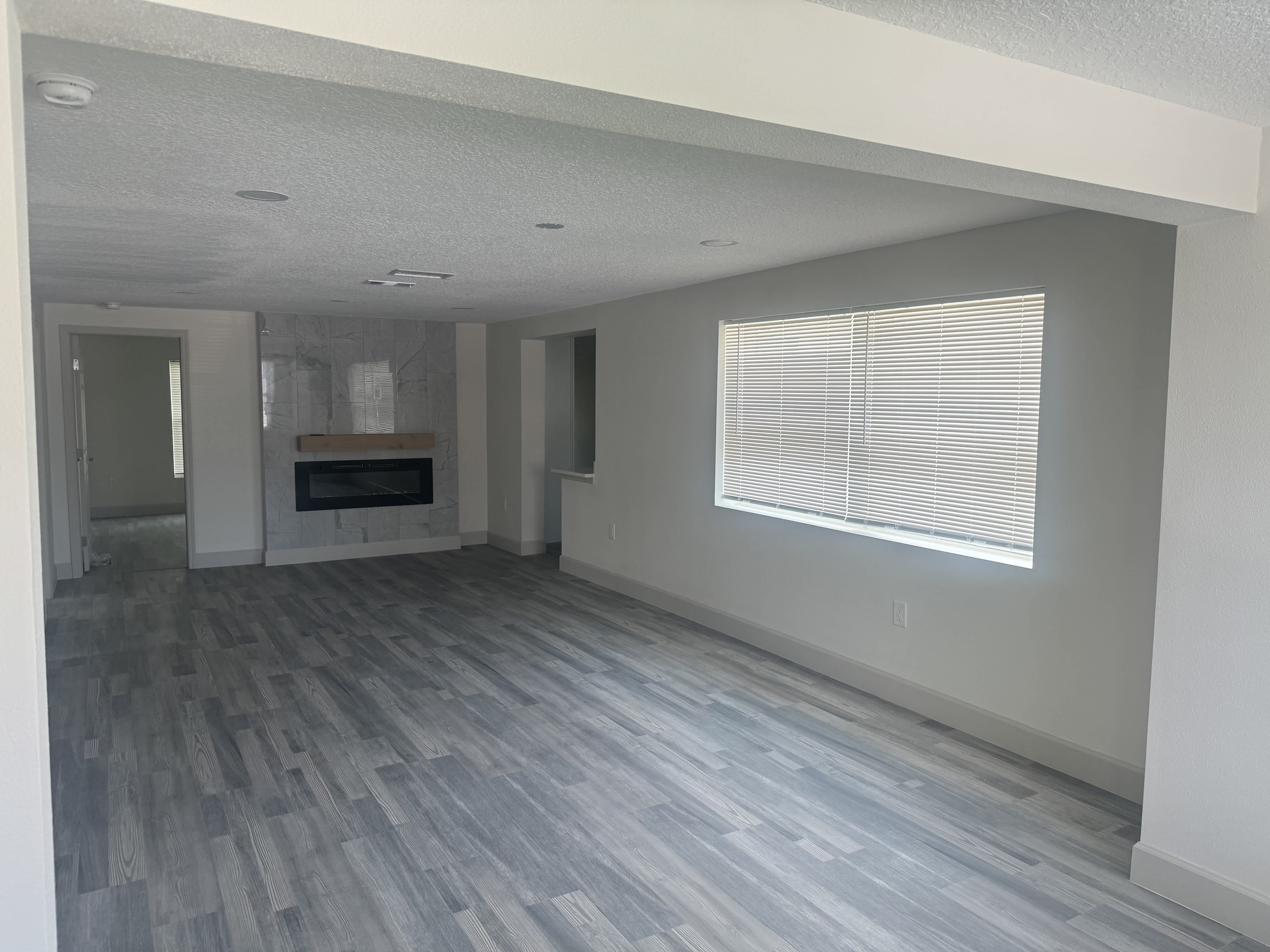 1149 La Salle St – photo 3