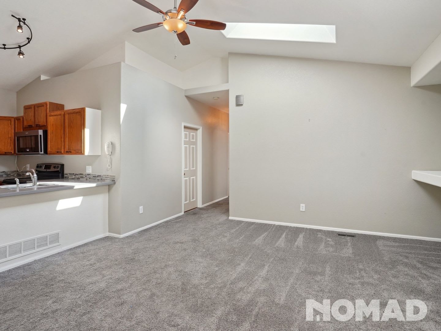 3 Bedroom Townhome in a gated community in Colorado Springs – photo 5