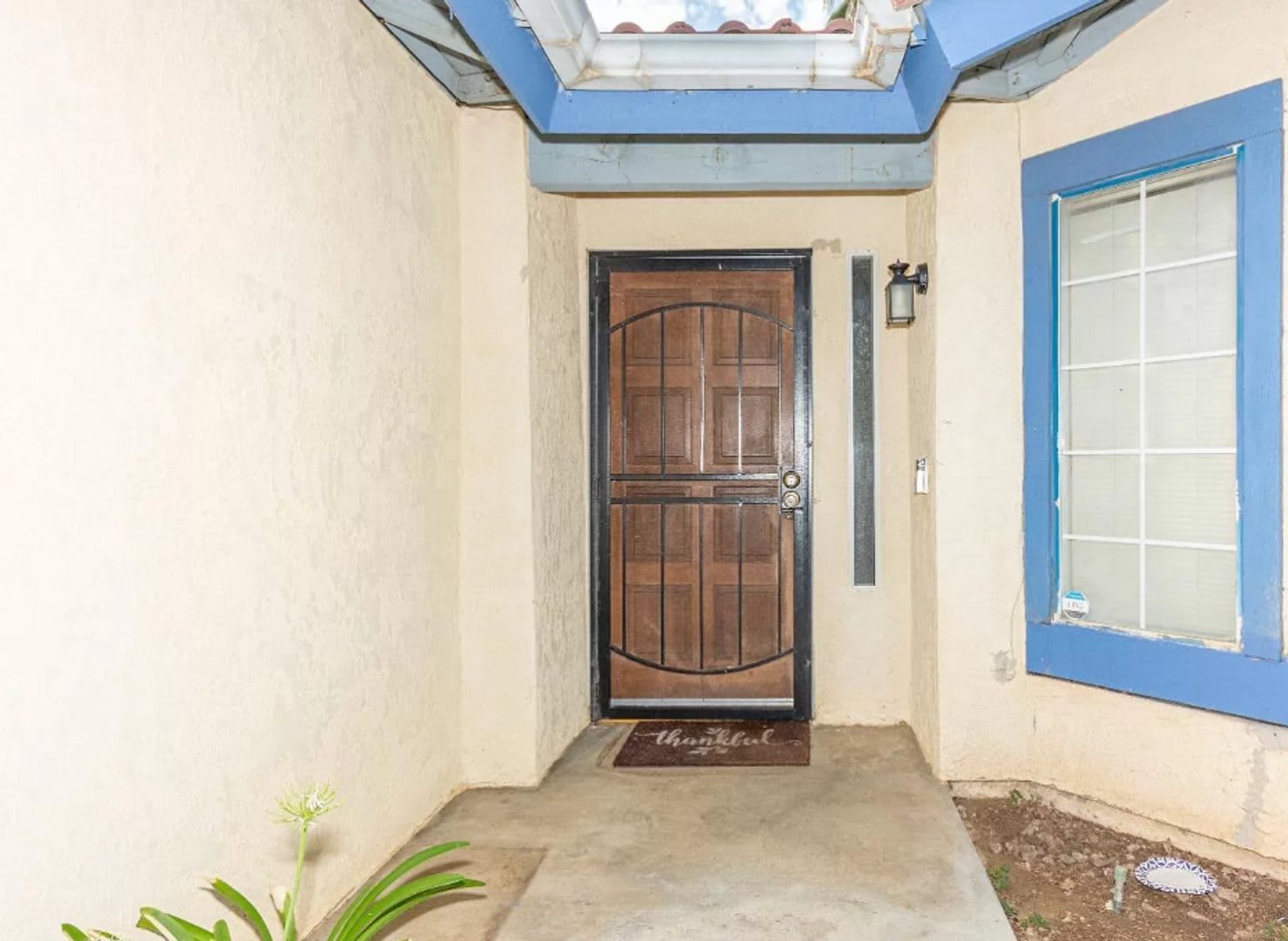 Coming Soon 3 bedrooms 2 bathrooms – photo 2