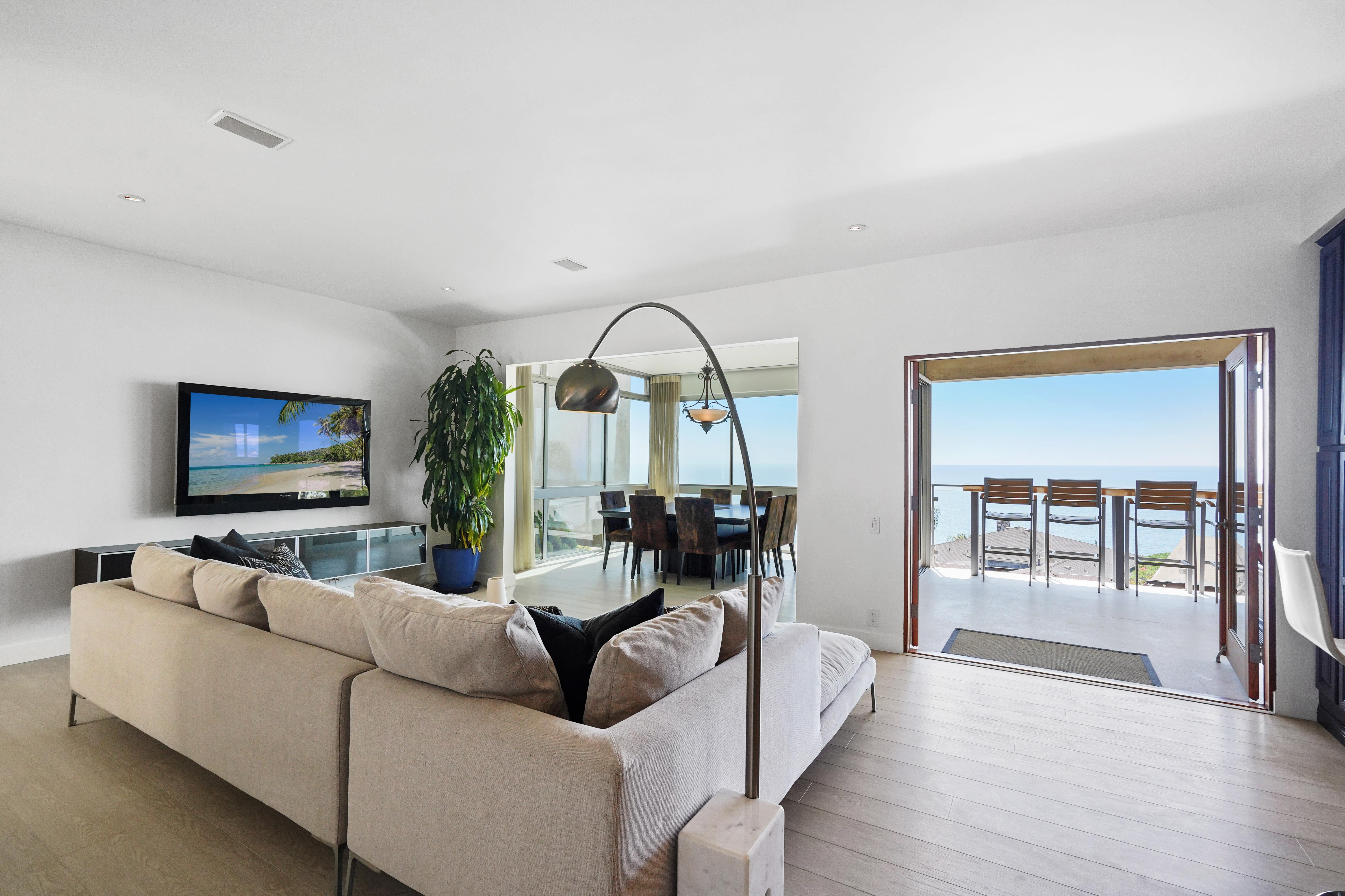 18101 Coastline Drive – photo 4