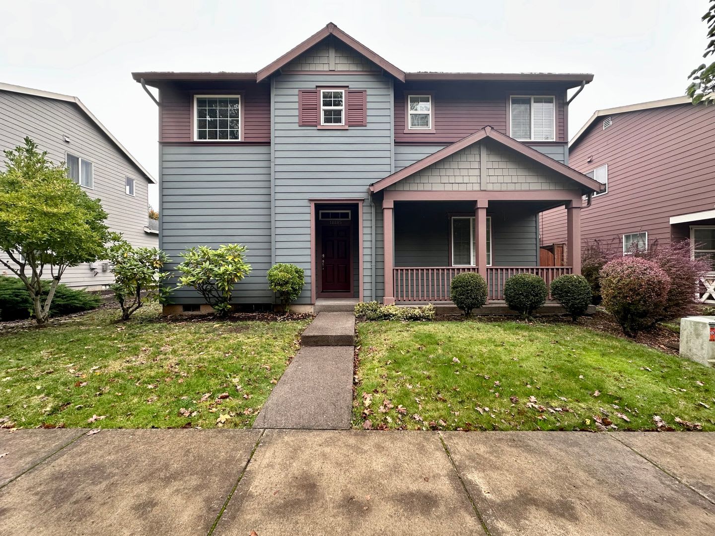 Modern updated 5 BD / 3 BA with Double Car Garage in Oregon City! – photo 1