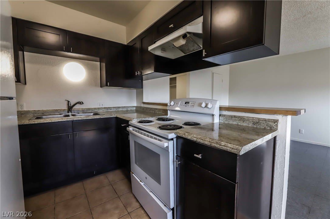 1404 E Mesquite Avenue – photo 4