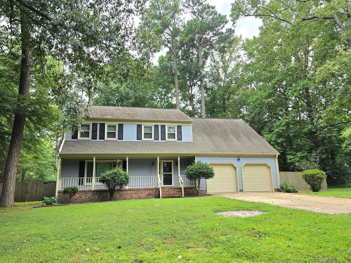 Move-In Ready Yorktown Home with Two Primary Suites and Detached Garage – photo 1