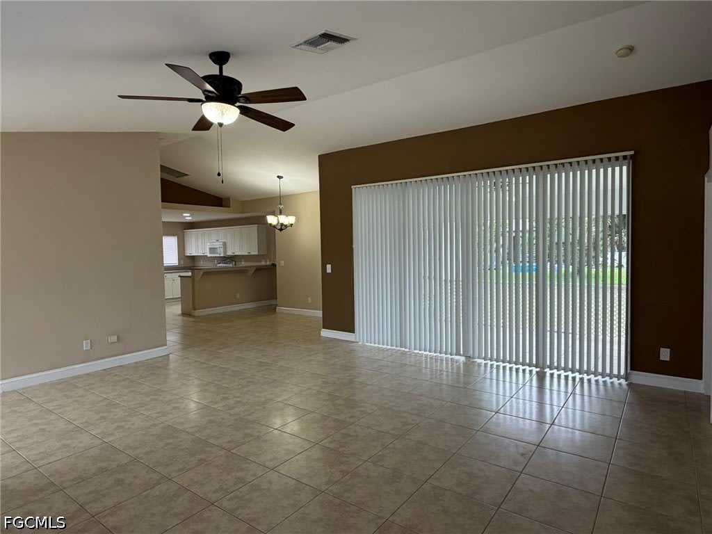 3404 NE 9th Avenue – photo 4