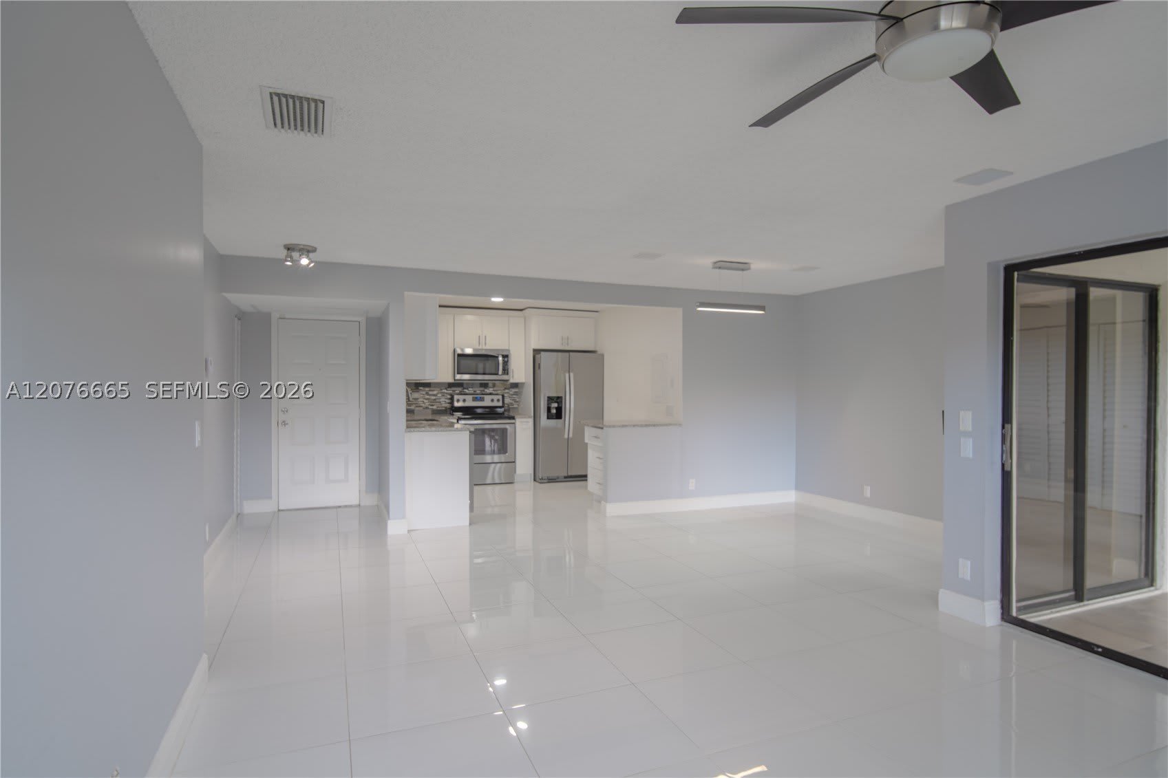 3745 Cocoplum Cir – photo 2