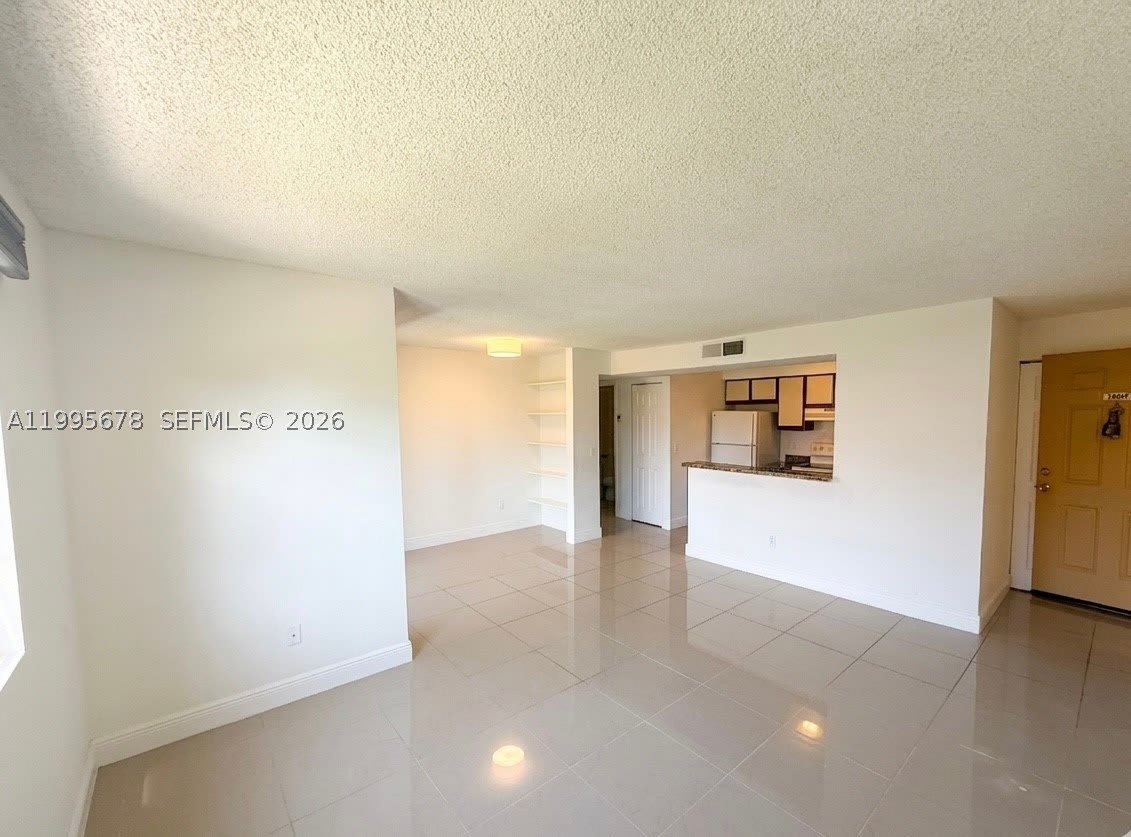 1253 SW 46th Ave – photo 4