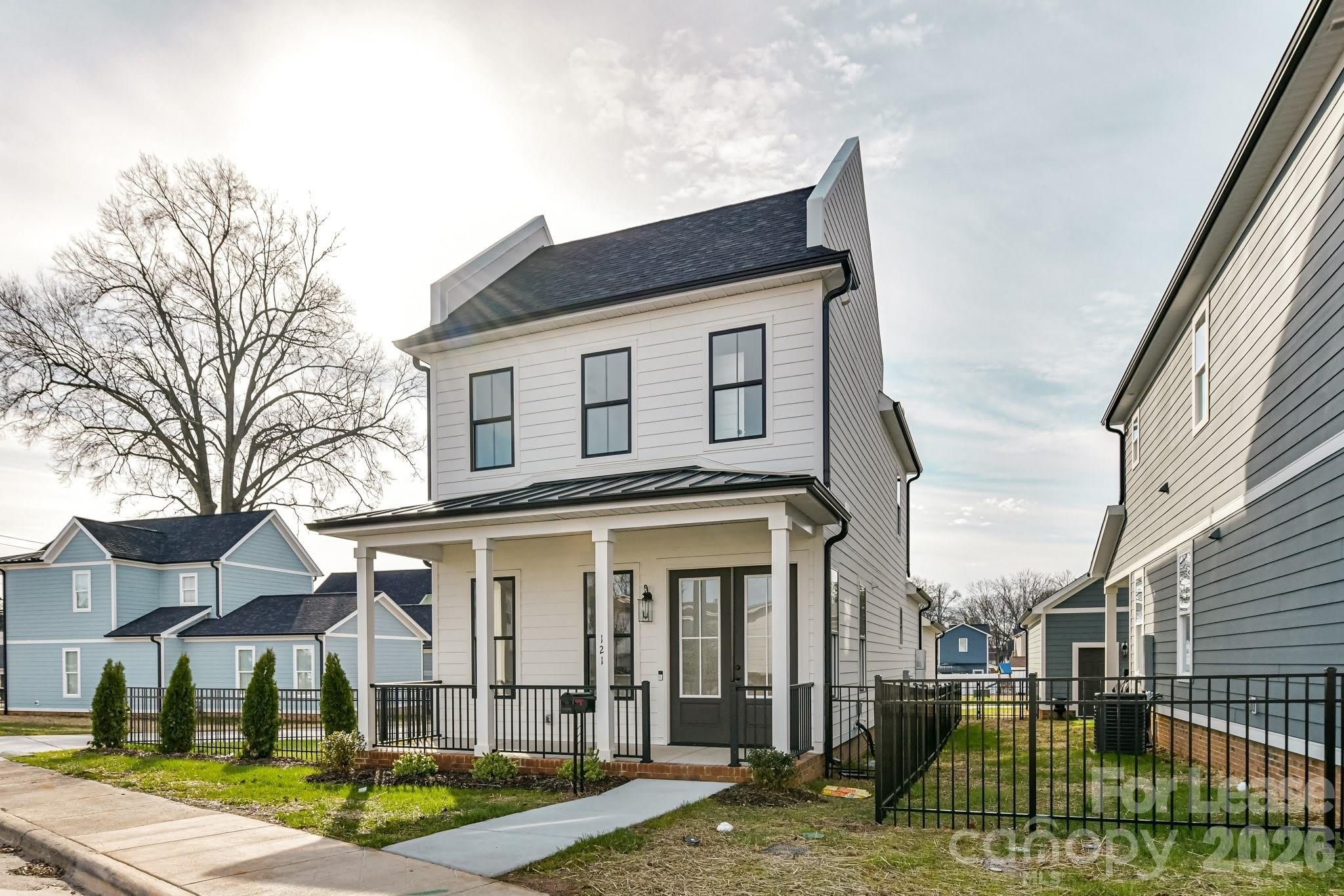 121 W F Street – photo 4