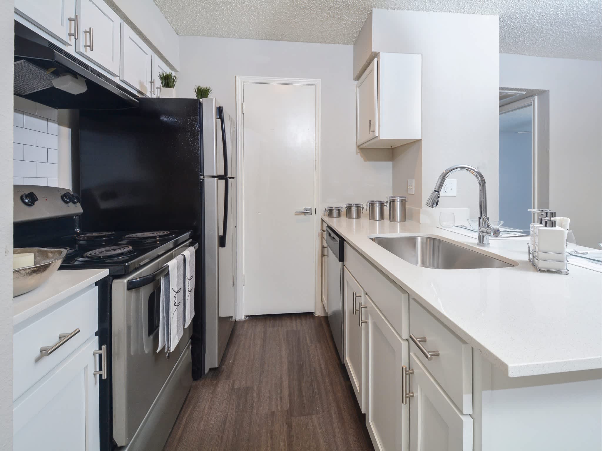 Stoney Ridge Apartments – photo 2