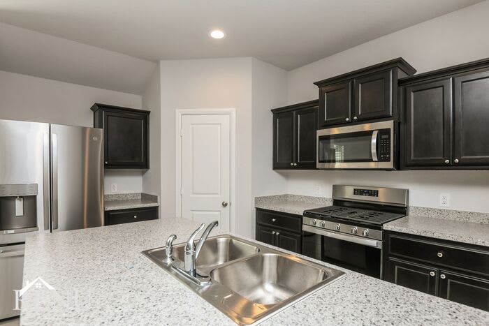 16428 Marinette Court – photo 3