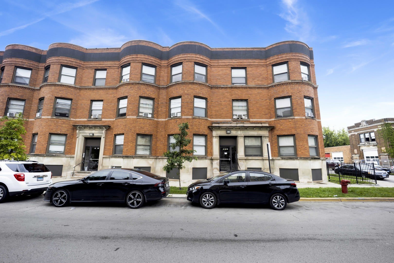 6225 S Dorchester Avenue – photo 2