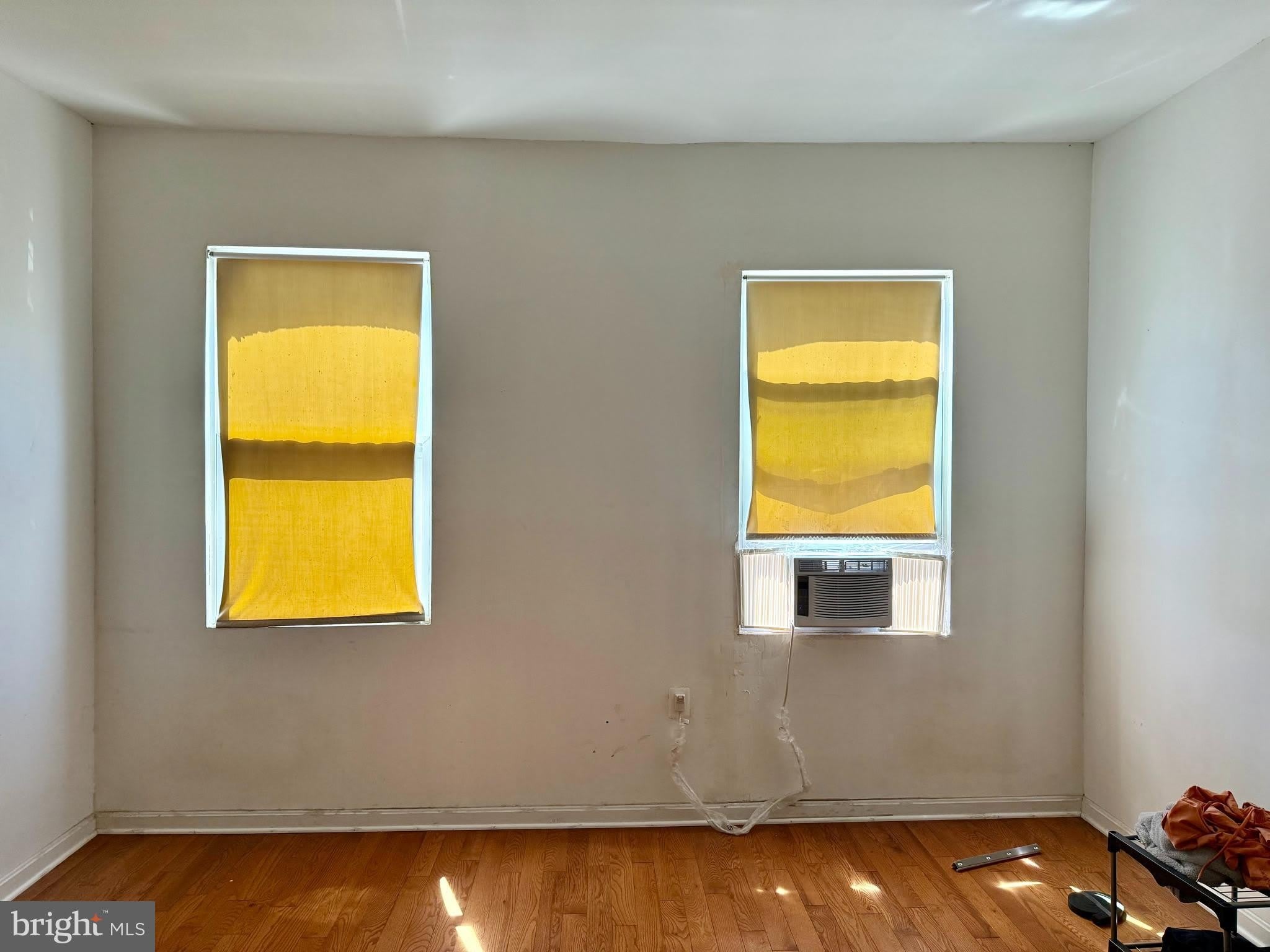 2202 E MONUMENT Street – photo 5