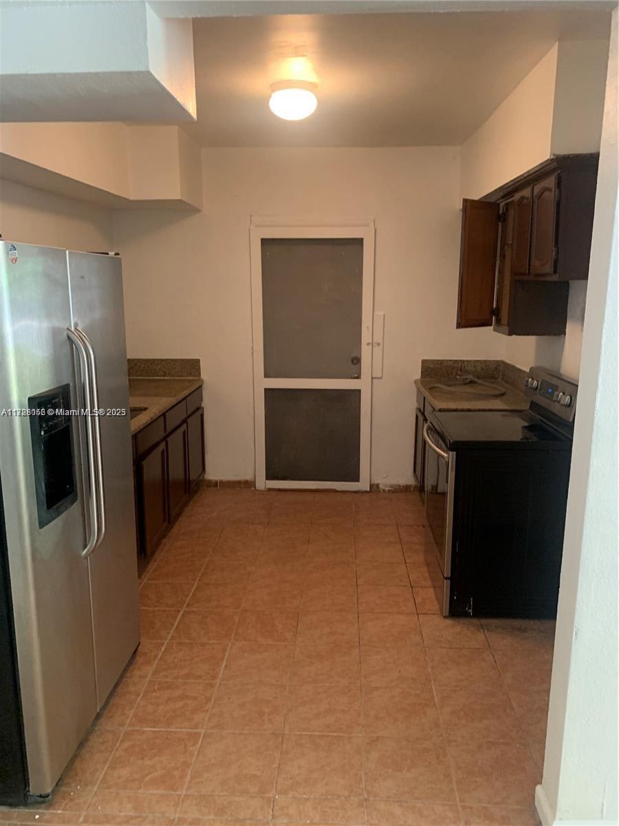 1170 NE 149th St – photo 3