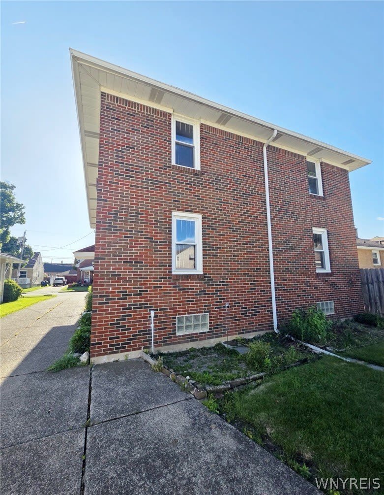 181 Willett Street – photo 4