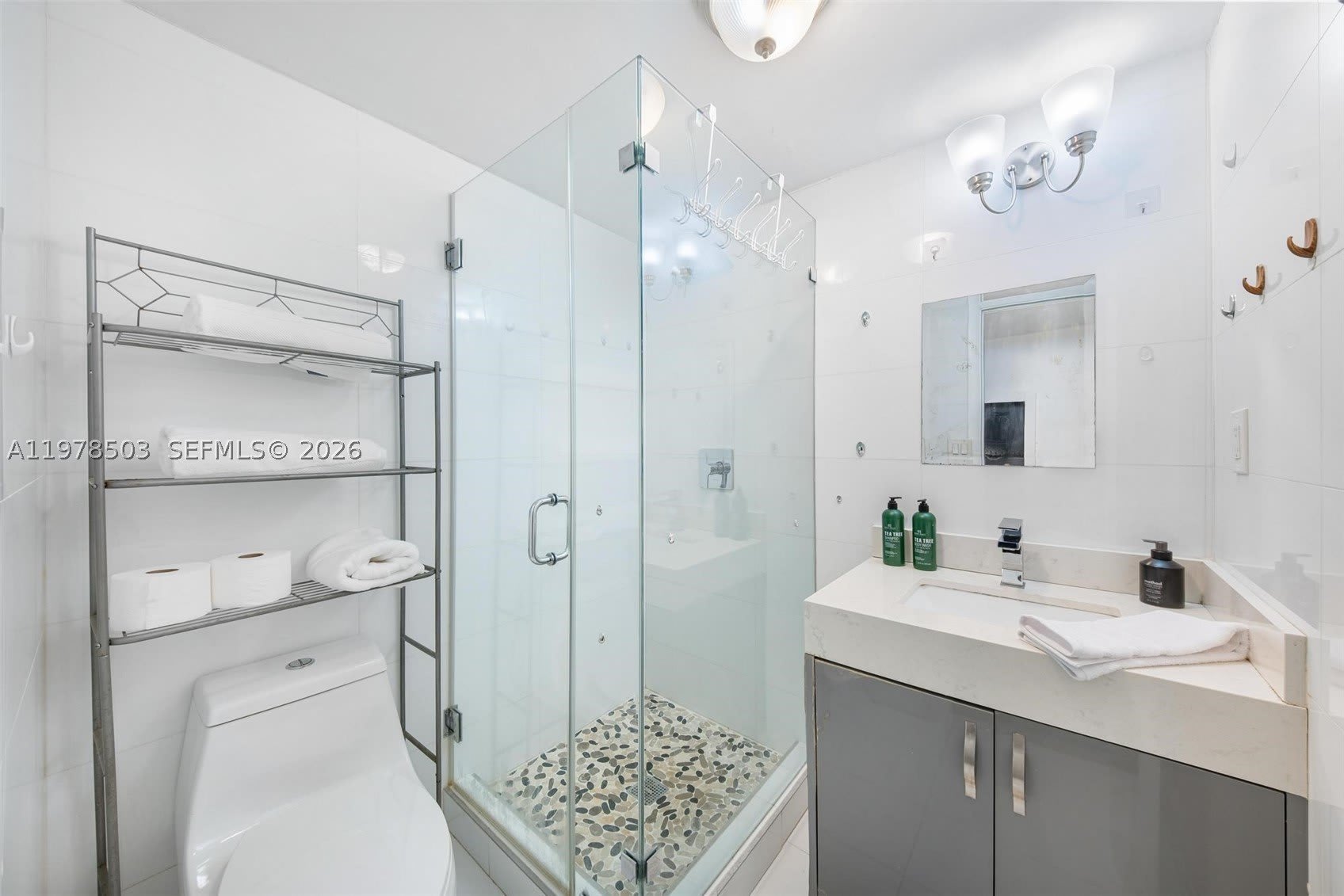 2520 SW 20th St – photo 1