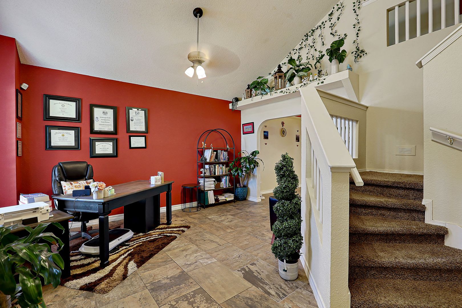 East El Paso 4bed/4bath Refrig A/C! – photo 4