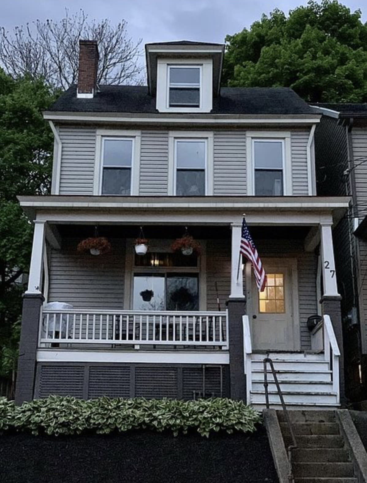 27 Maplewood St – photo 2