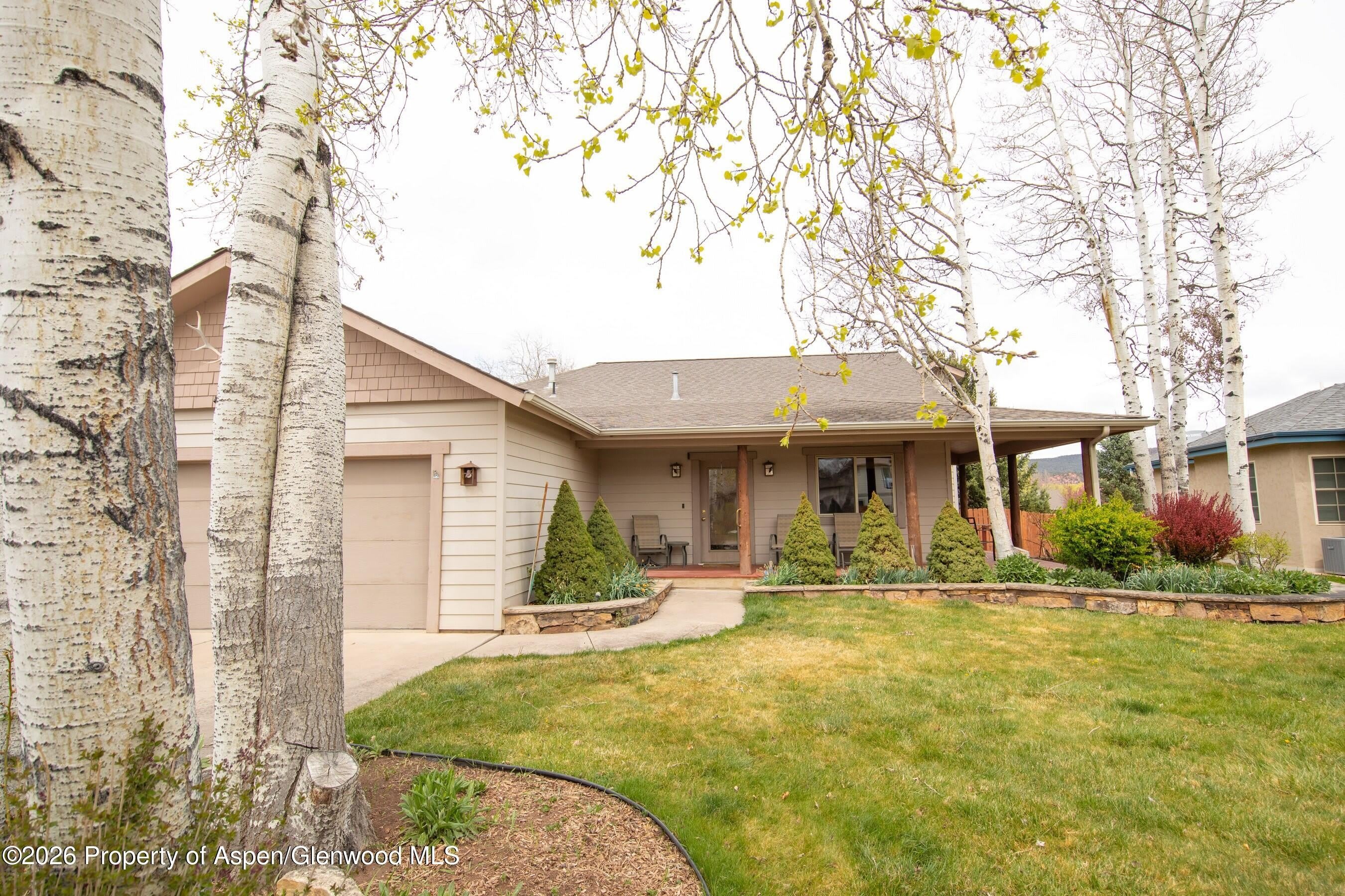 796 Melissa Lane – photo 1