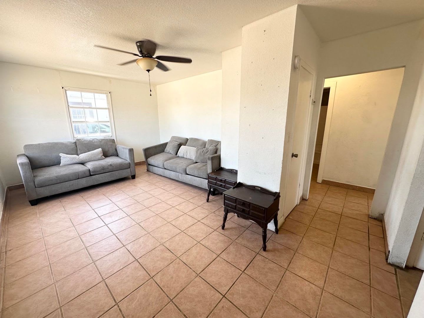 2 Bedroom 1 Bathroom House For Rent – photo 2