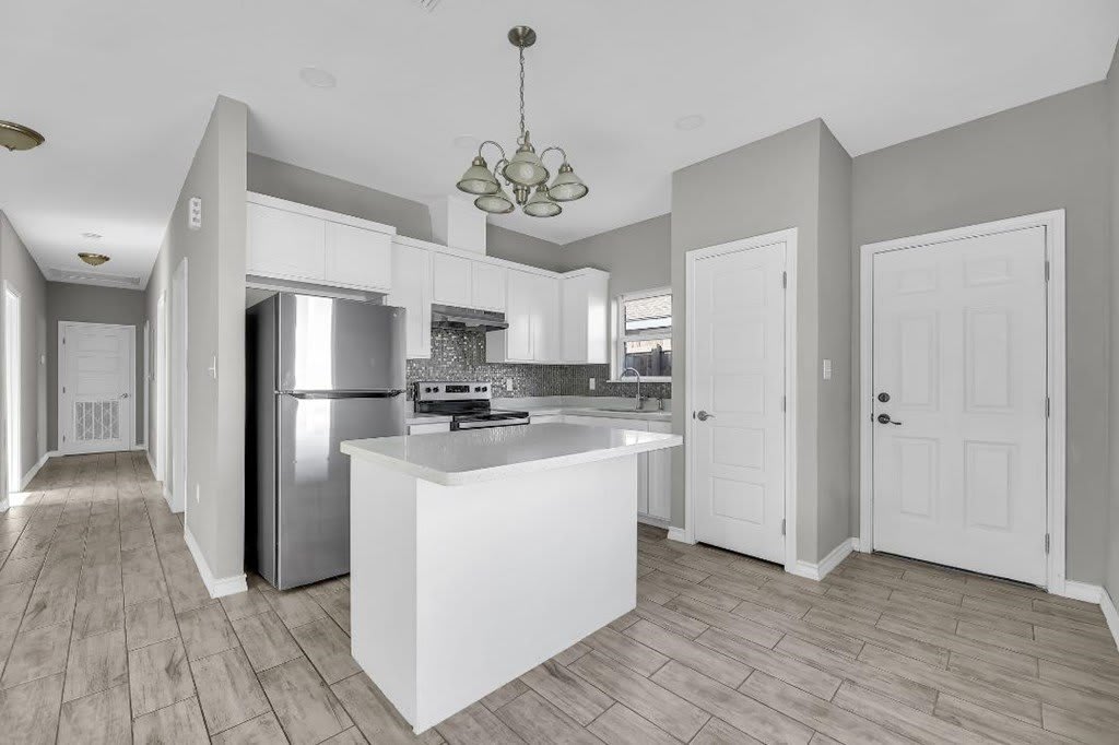 2713 Primrose Ave. – photo 5