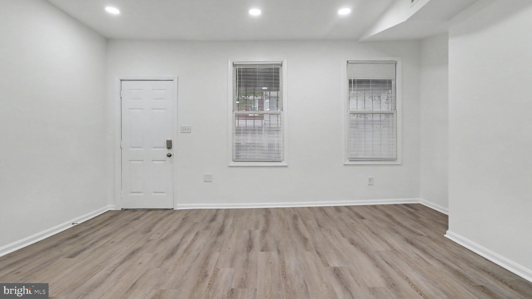 1028 KENYON Street NW – photo 5