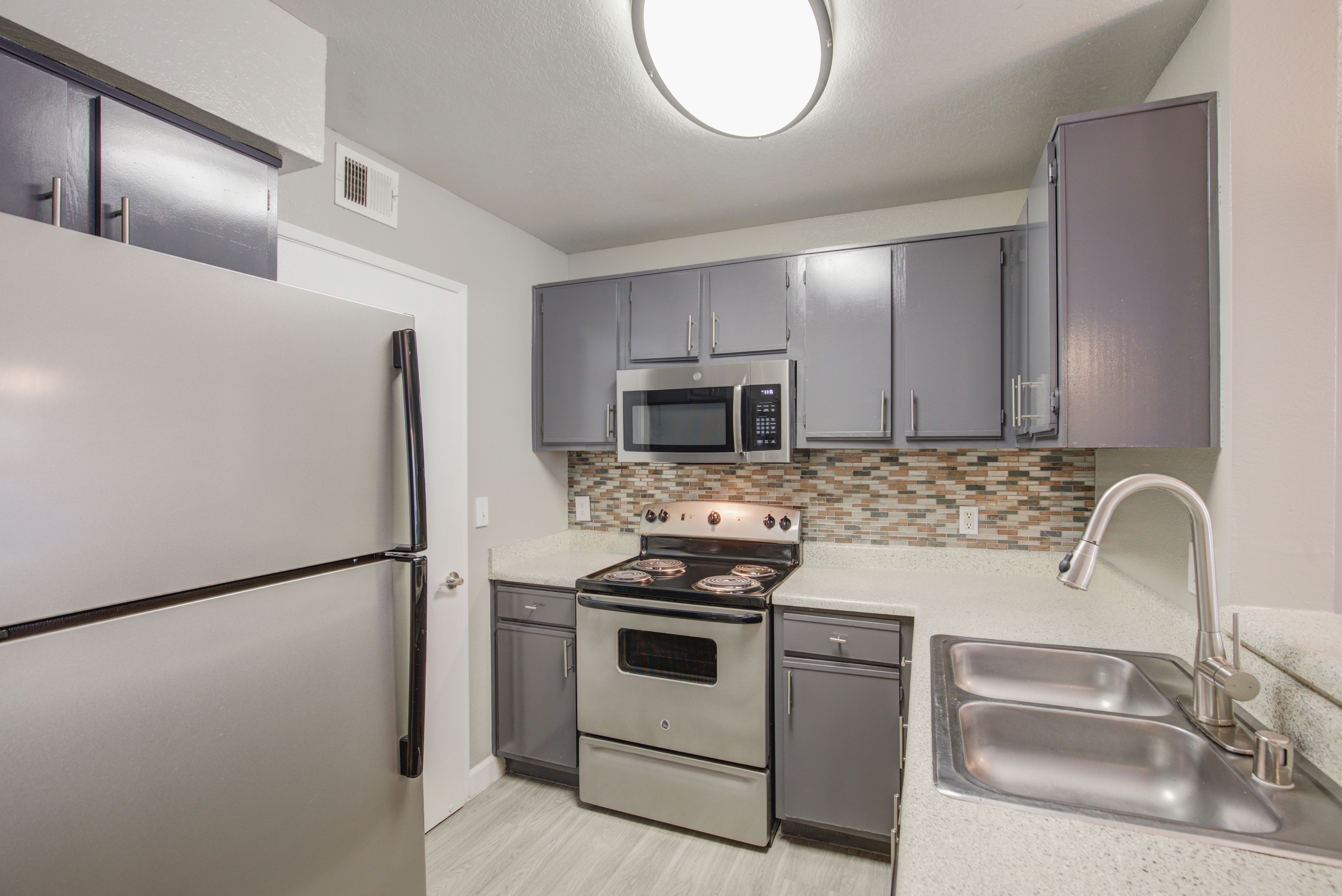 Solis at Flamingo – photo 4
