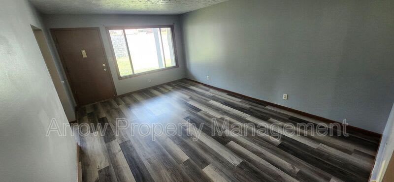 828 E Street-105 – photo 2