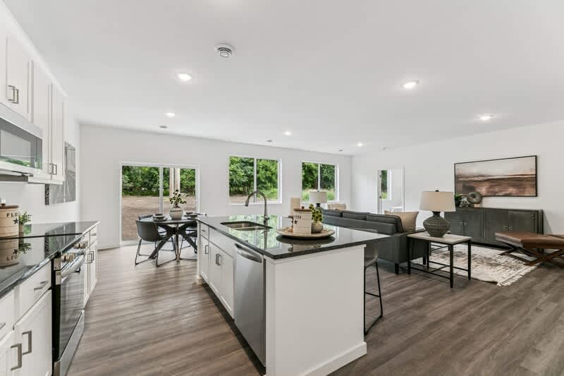 1663 39th St S – photo 4