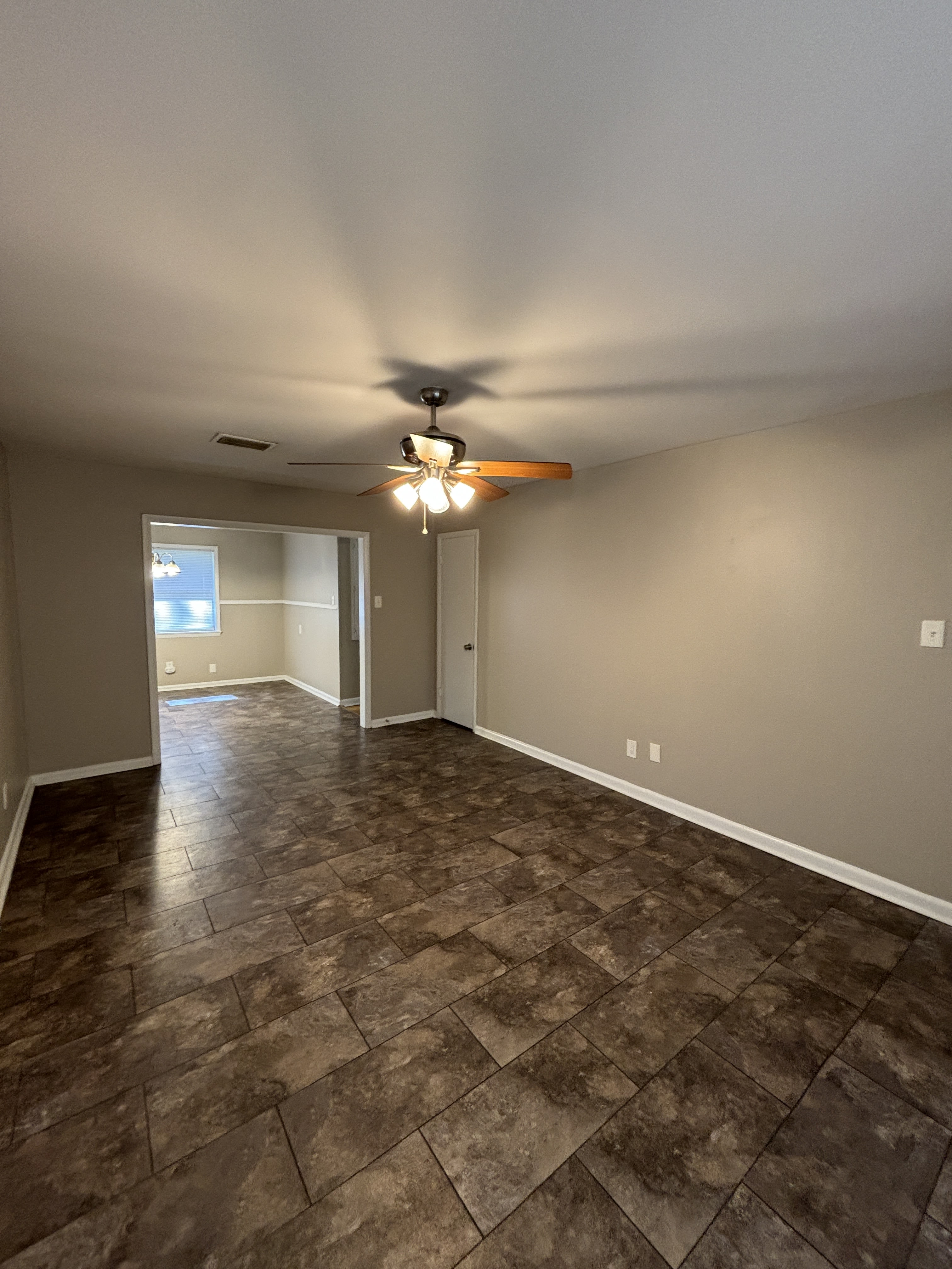 1405 Stone St – photo 3
