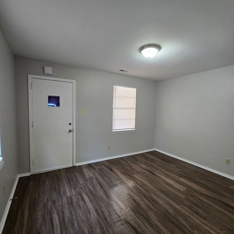 2659 Whitman Ave – photo 2