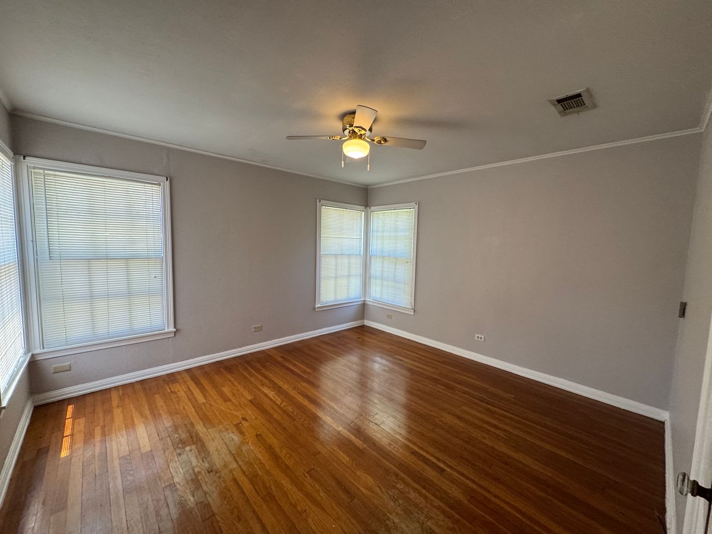 3515 E Brookview – photo 3